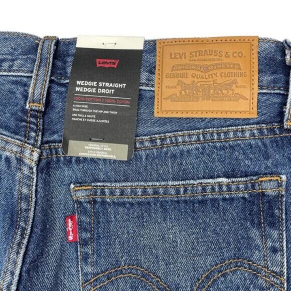NWT LEVIS Premium Wedgie Straight Jean Sz 25 Frayed Cut Off Hem Destructed - Picture 8 of 9